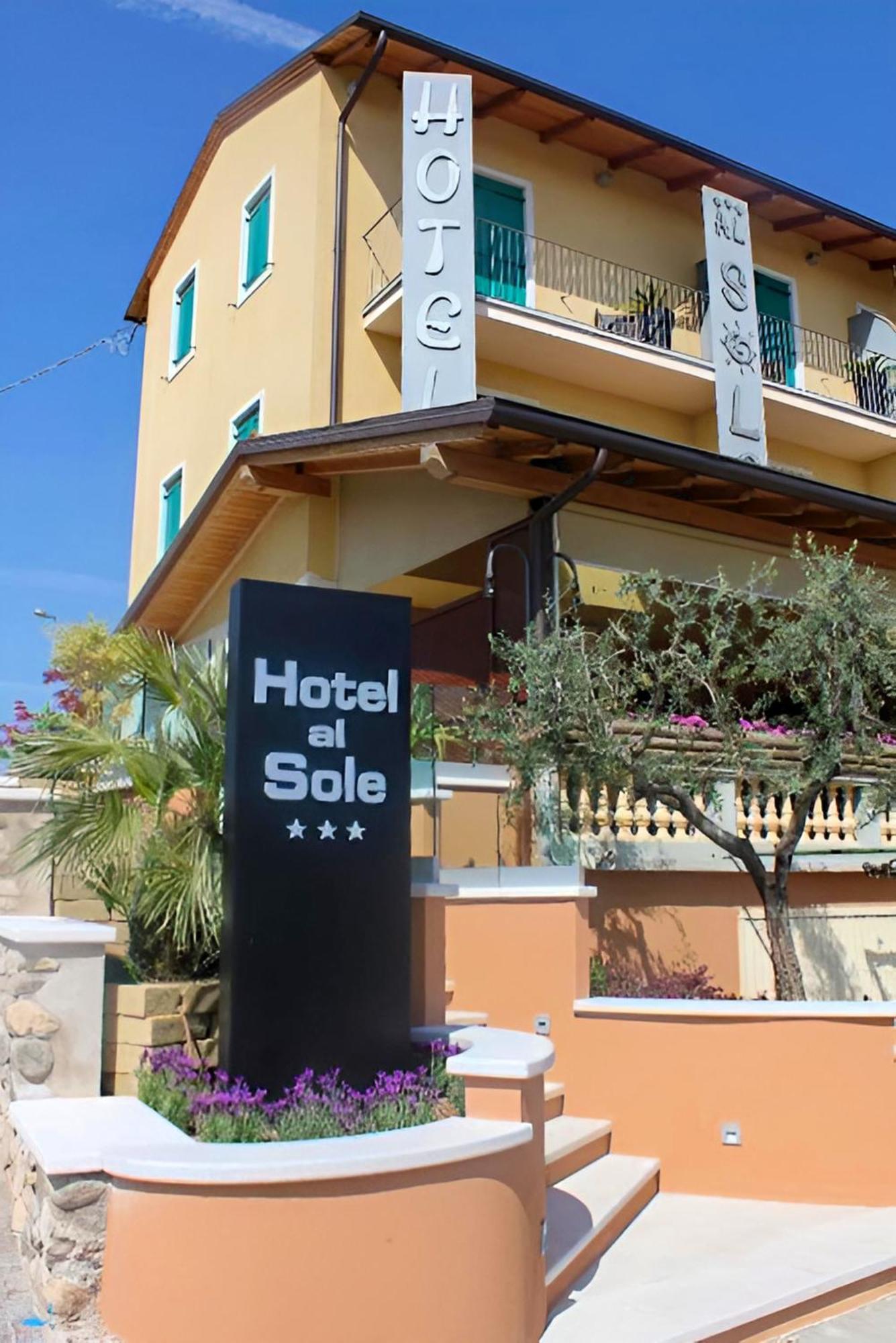 Hotel Al Sole - Enjoy Holiday Cavaion Veronese Extérieur photo